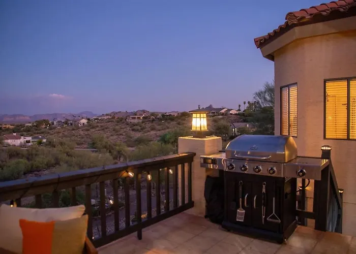 Southwestern Desert Escape Pool, Hot, Tub, Sleeps 12 Holiday home Fountain Hills