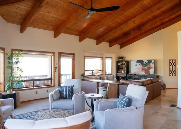Southwestern Desert Escape Pool, Hot, Tub, Sleeps 12 *