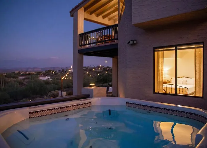 Southwestern Desert Escape Pool, Hot, Tub, Sleeps 12 Holiday home Fountain Hills